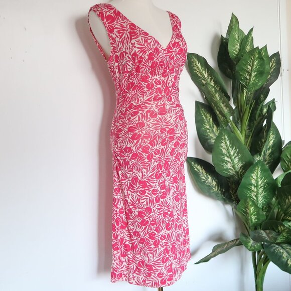 Diane von Furstenberg Silk Pink Floral V-Neck Gathered Sides Knee Length Dress 4 - Picture 4 of 12